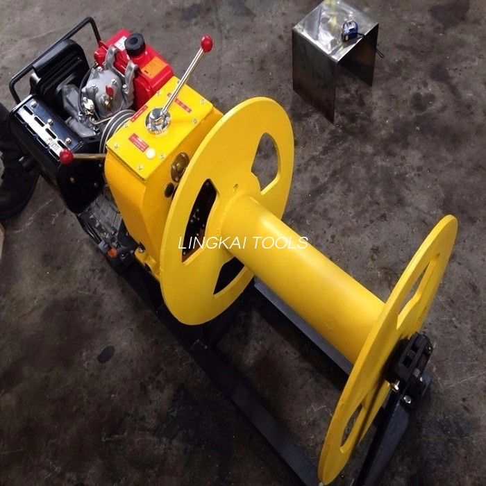 Benzin / Dizel Mühərriki Kabel Bucurqad Çəkicisi Bucurqad Çəkmə Avadanlığı 2 Ton