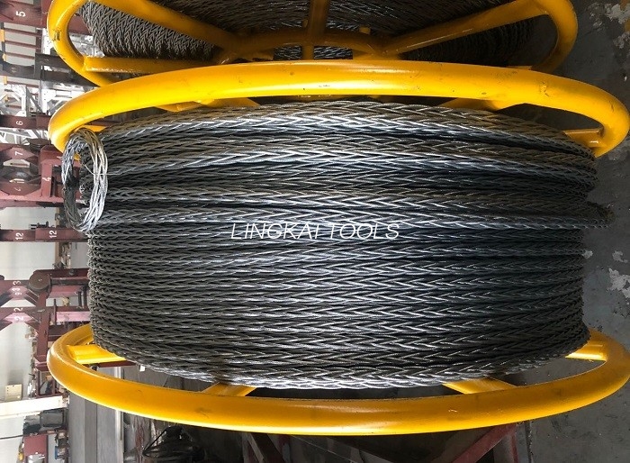 18 mm Bükülməyə Qarşı Polad Tel İp, İki Birləşdirilmiş Keçirici Hava Xətti üçün